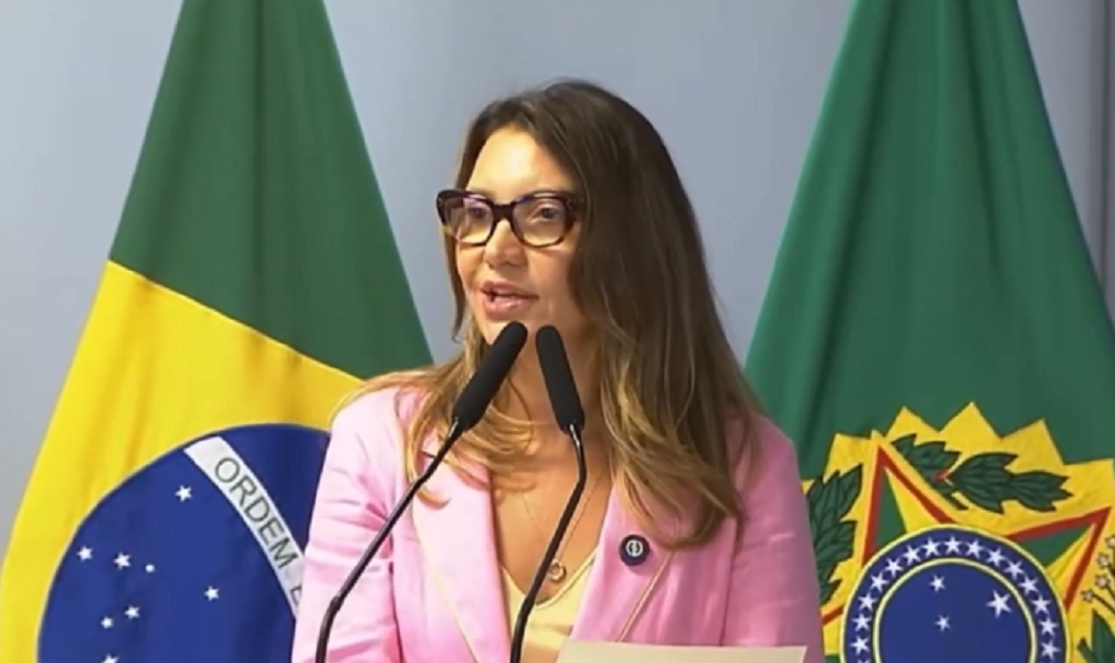 Janja destaca legado de Marisa Letícia em lançamento da campanha de Lula