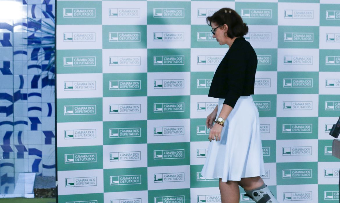 Câmara rejeita cassação da deputada Carla Zambelli 1 lula1118 15