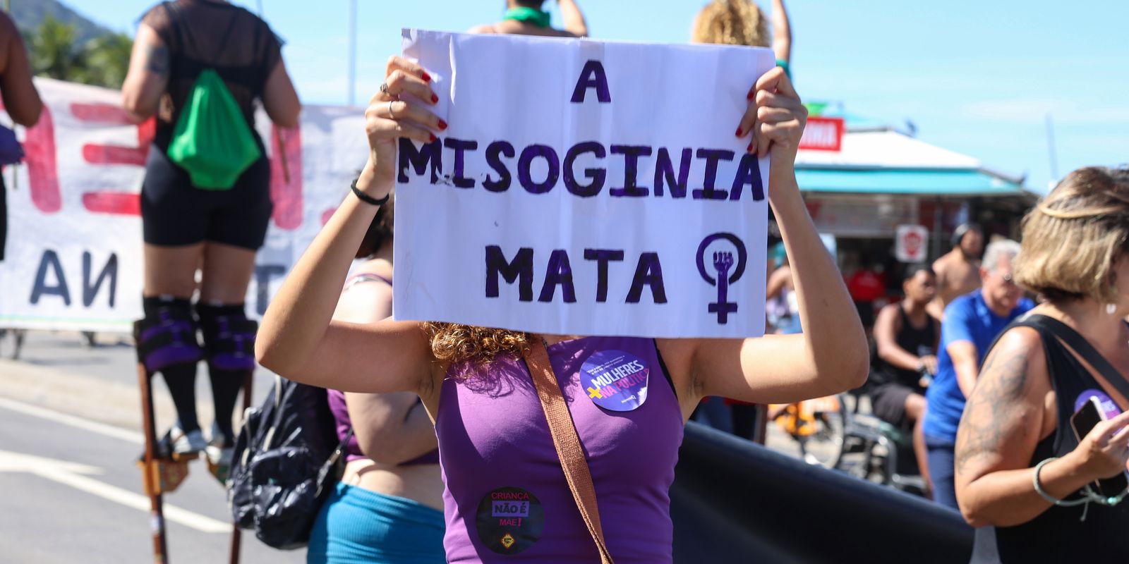 Pesquisa aponta que 77% das agressões a vereadoras acontecem nas Câmaras