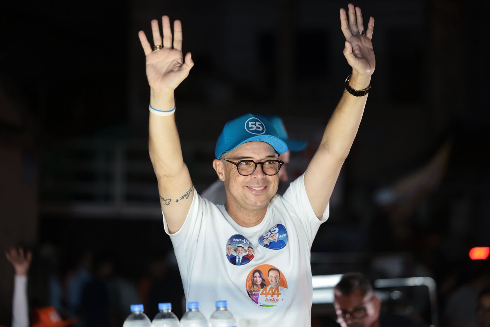 Nova pesquisa CTAS mostra Fábio Mitidieri na liderança com 44,4% das intenções de voto 4 Governador Fábio Mitidieri durante agenda de campanha em Sergipe