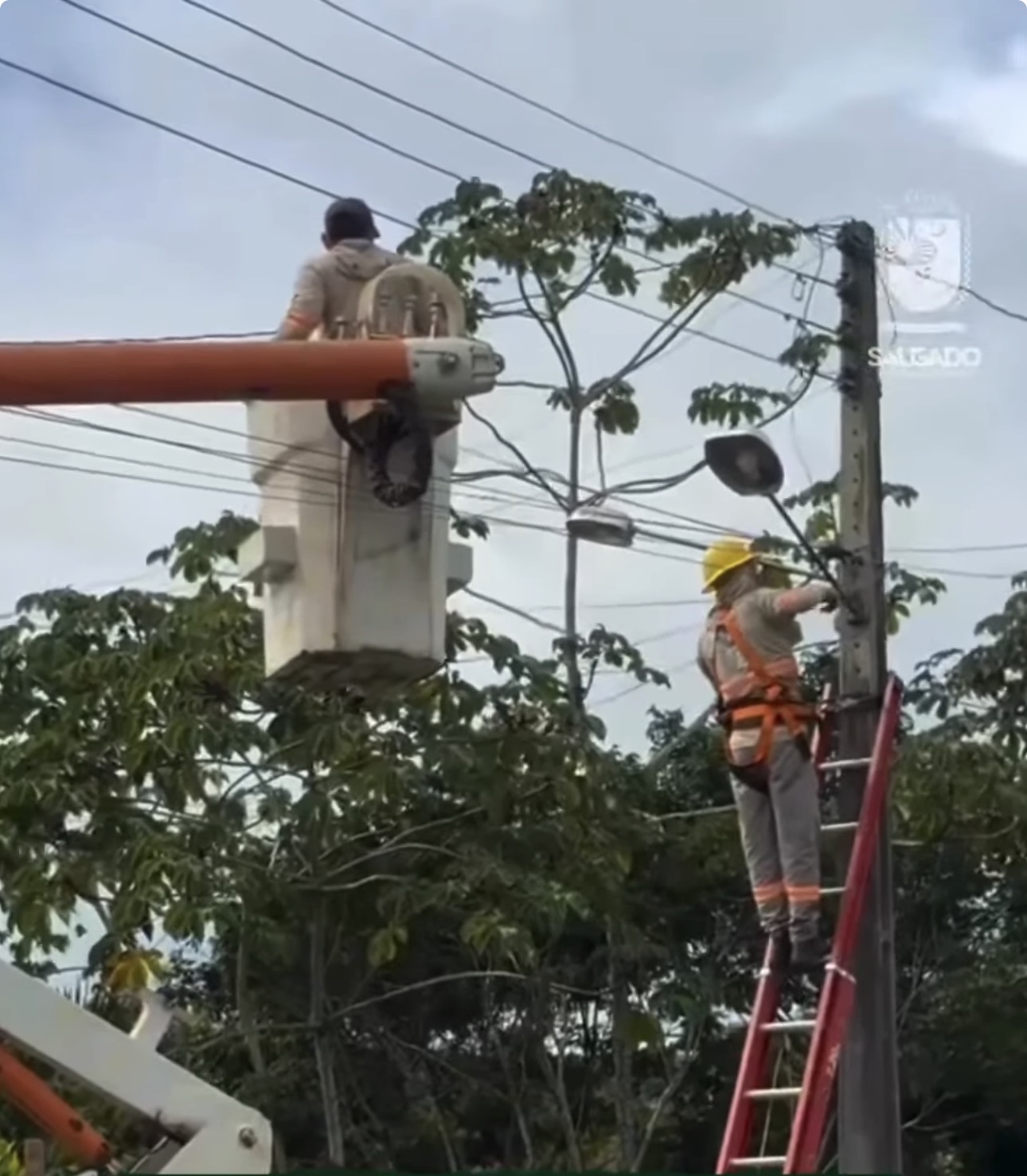 Salgado troca lâmpadas de sódio por LEDs e leva luz a povoados