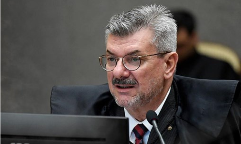 STJ afasta Marco Buzzi e propõe perda do cargo após denúncias