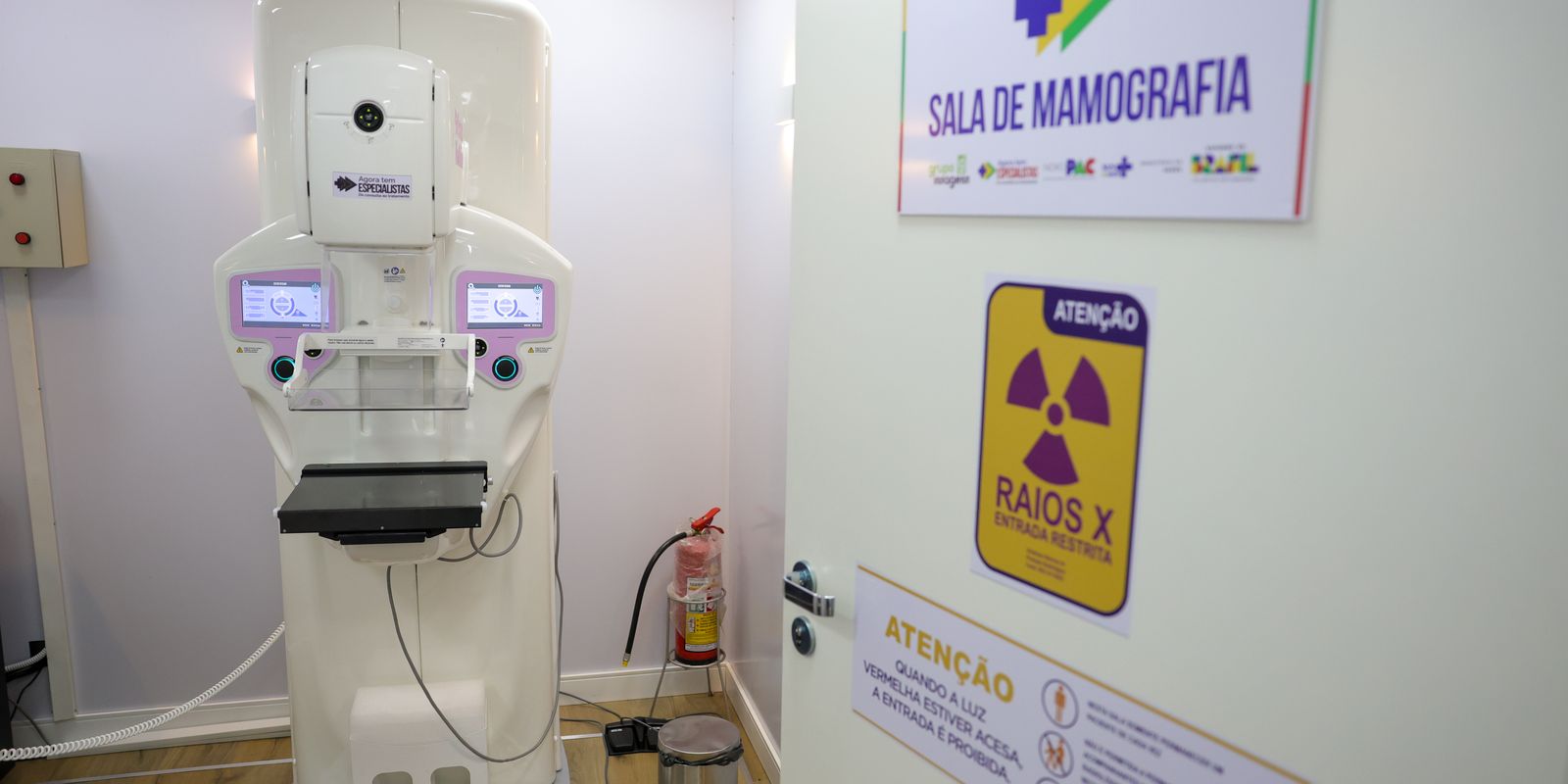SUS: cirurgias plásticas de mama disparam 54% em uma década