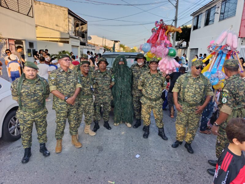 Veteranos do Exército abrem Desfile Cívico no Augusto Franco e emocionam população presente 2 IMG 20260905 WA0108 1