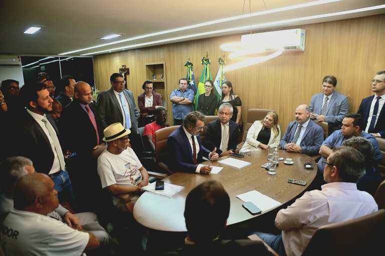 Câmara pressiona Prefeitura e Ipesaúde por solução para dívida de R$18 mi