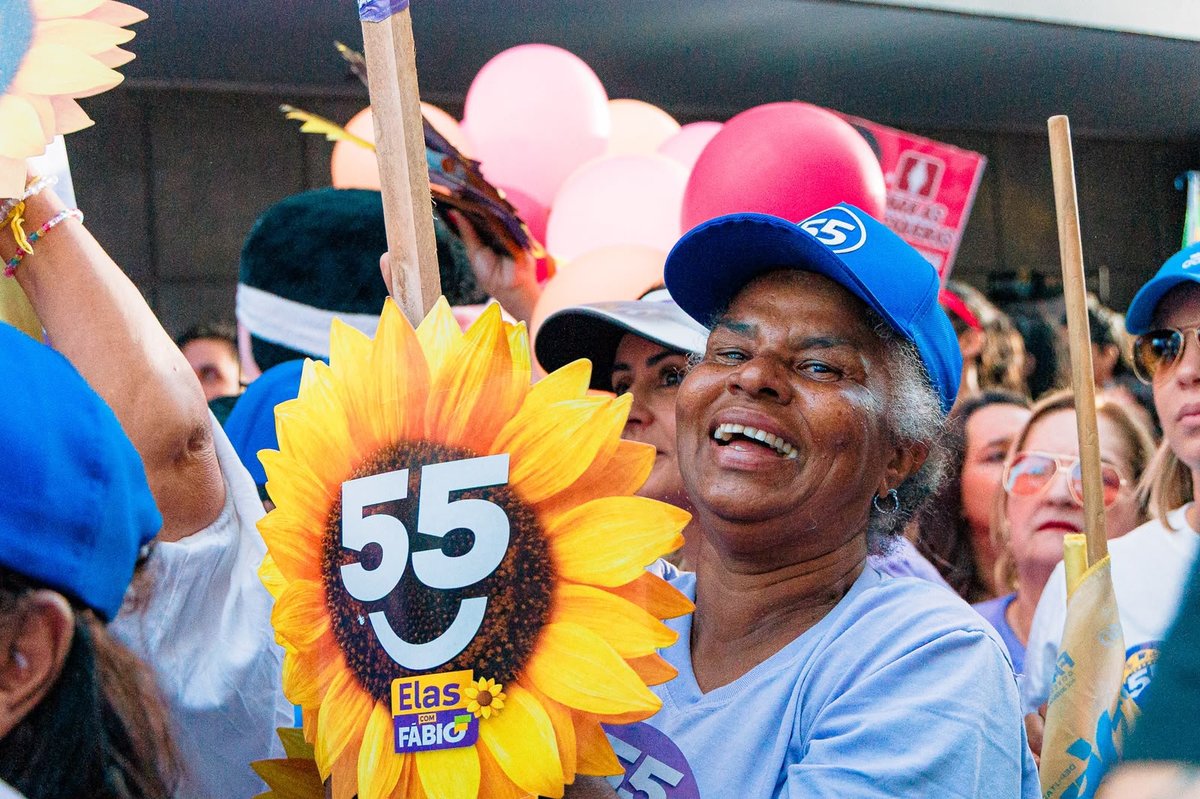 Caminhada Elas com Fábio reúne mulheres no Centro de Aracaju