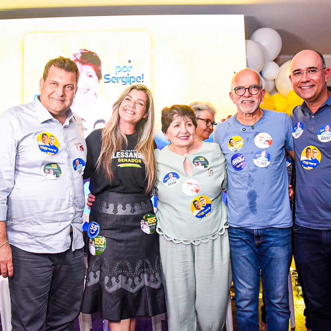 Lideranças reunidas no encontro de apoio a Cláudio Mitidieri