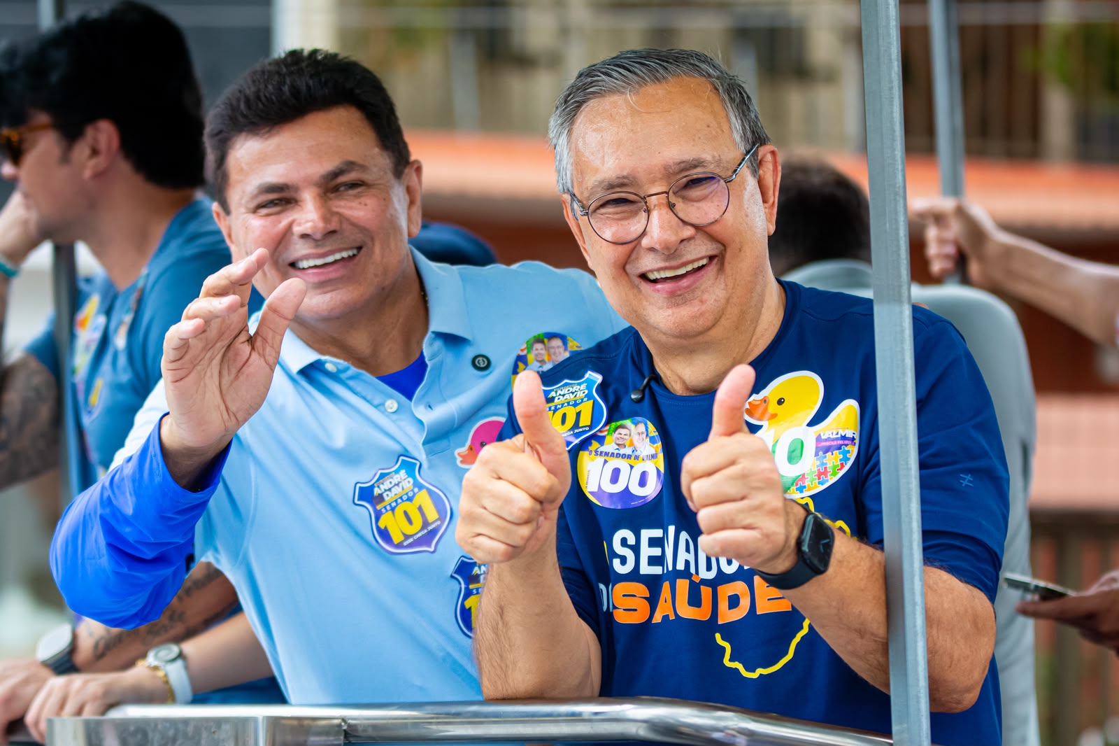 Eduardo Amorim durante a Caravana da Mudança na Zona Norte de Aracaju