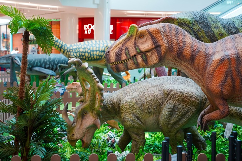 Exposição com mais de 20 dinossauros em tamanho real estreia no RioMar Aracaju
