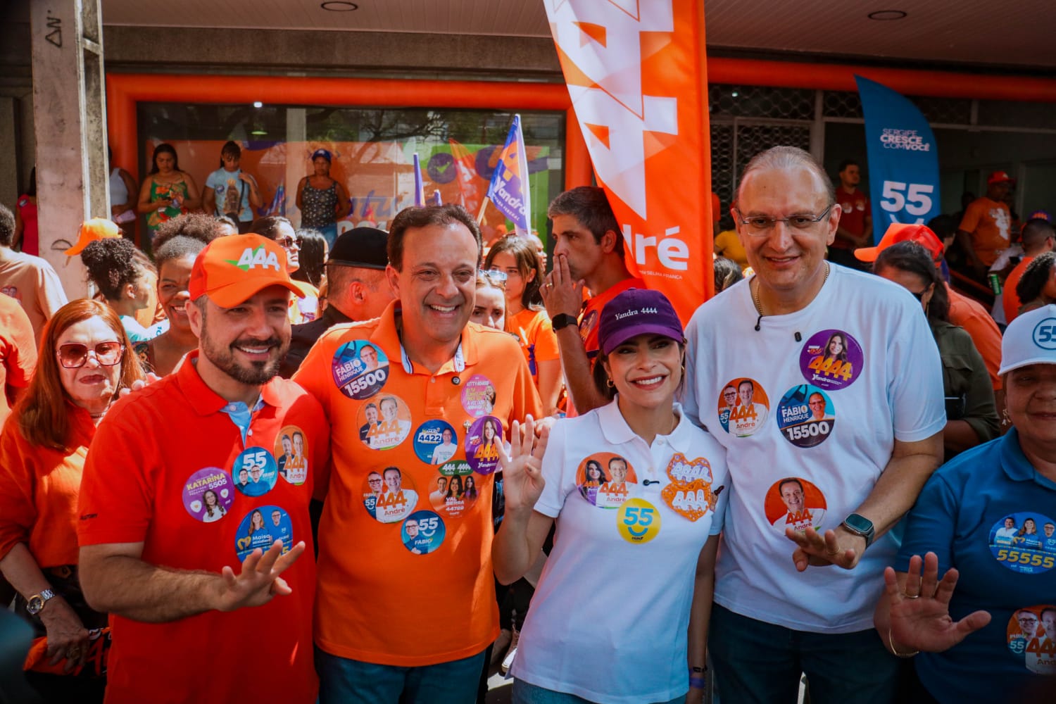 Fábio Henrique participa de carreata que reuniu centenas de veículos em Aracaju 3 Candidato a deputado estadual Fábio Henrique durante agenda no feriado da Independência
