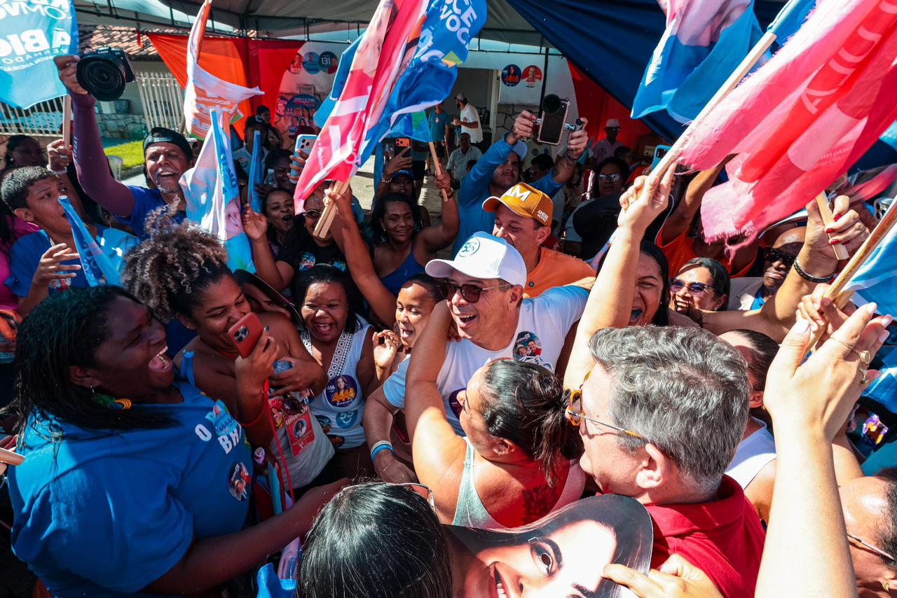 Governador Fábio Mitidieri durante carreata em Sergipe