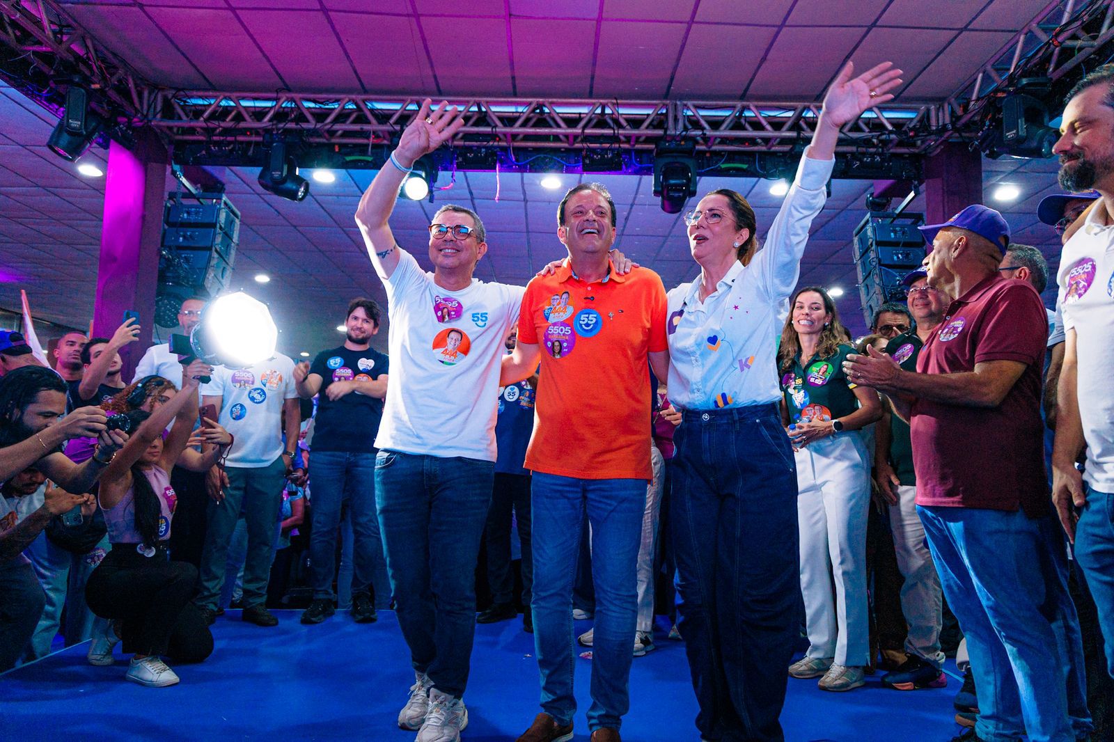 Fábio participa do lançamento da candidatura da Delegada Katarina em Aracaju 2 Governador Fábio Mitidieri e a deputada federal Delegada Katarina em ato de campanha em Aracaju