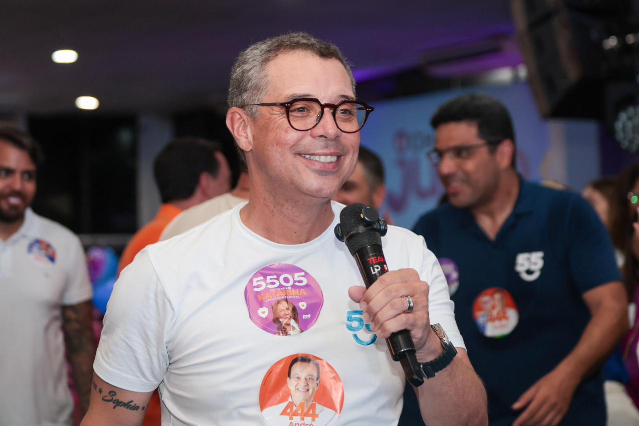 Fábio participa do lançamento da candidatura da Delegada Katarina em Aracaju 3 Governador Fábio Mitidieri e a deputada federal Delegada Katarina em ato de campanha em Aracaju