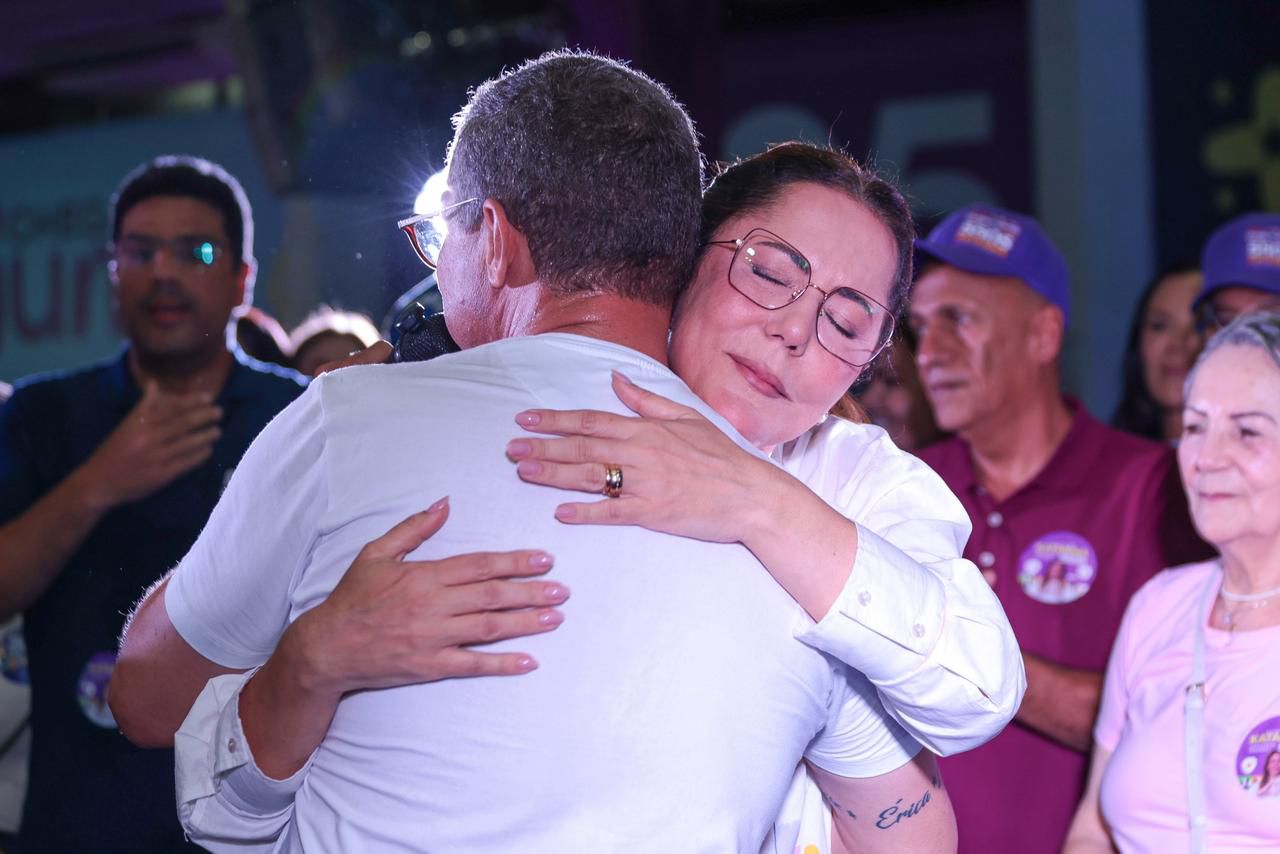 Fábio participa do lançamento da candidatura da Delegada Katarina em Aracaju 4 Governador Fábio Mitidieri e a deputada federal Delegada Katarina em ato de campanha em Aracaju
