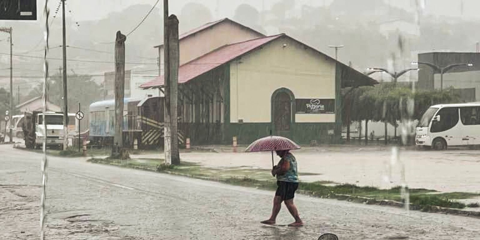 Frentes de instabilidade provocam chuva e trovoadas no Norte e Nordeste