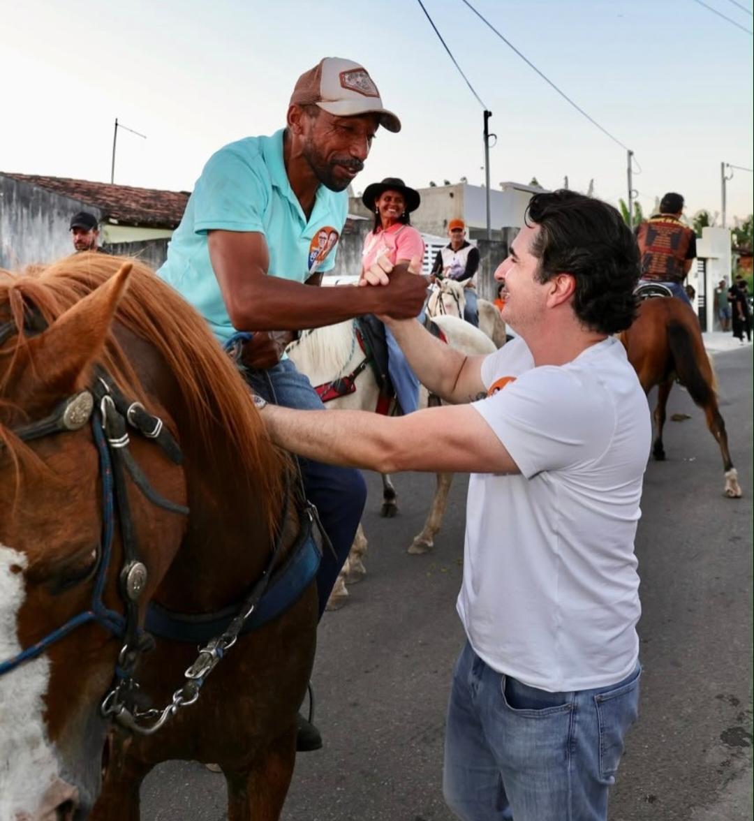 Deputado federal Gustinho Ribeiro na 12ª Cavalgada da Acerola, em Lagarto