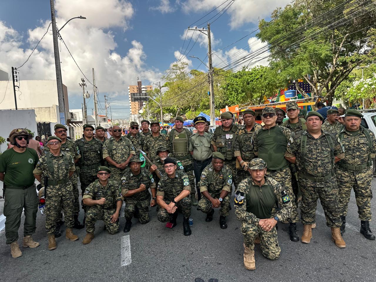 Integrantes do GVEB no Desfile Cívico-Militar de 7 de Setembro, em Aracaju