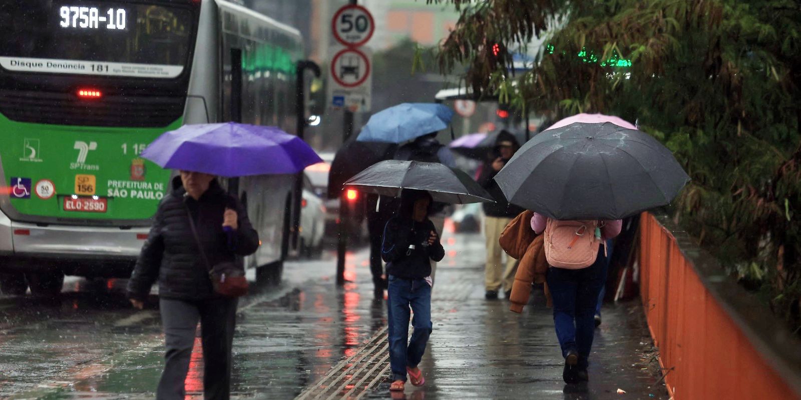 Inmet alerta: Sudeste pode registrar até 100 mm de chuva em 24h