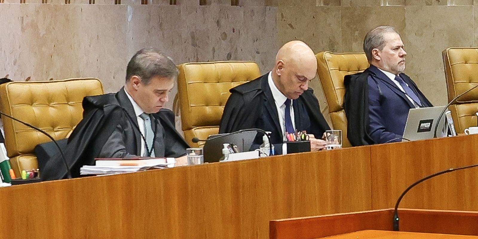 Mendonça acusa Moraes de pedir relatórios da PF para incriminá-lo