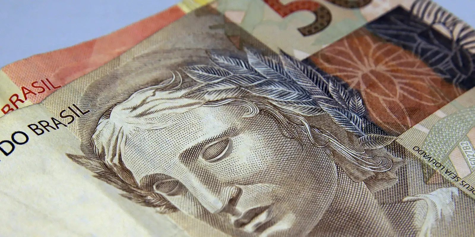 Poupança tem saída líquida de R$ 10,5 bilhões em agosto