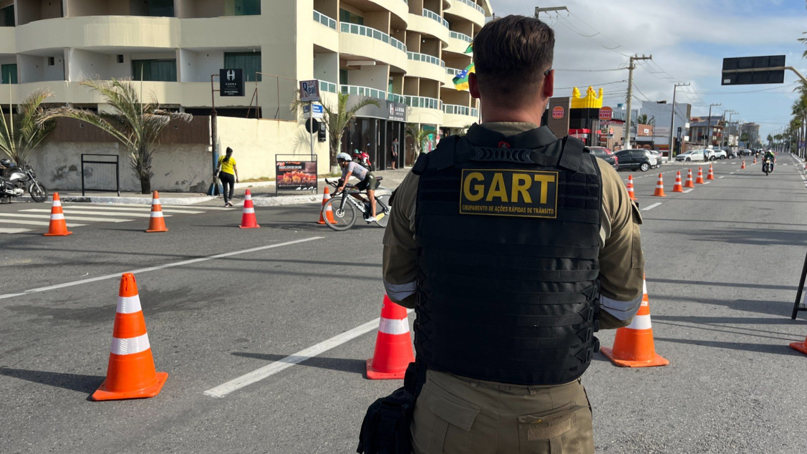 SMTT intensifica fiscalização e organiza trânsito em Aracaju no fim de semana