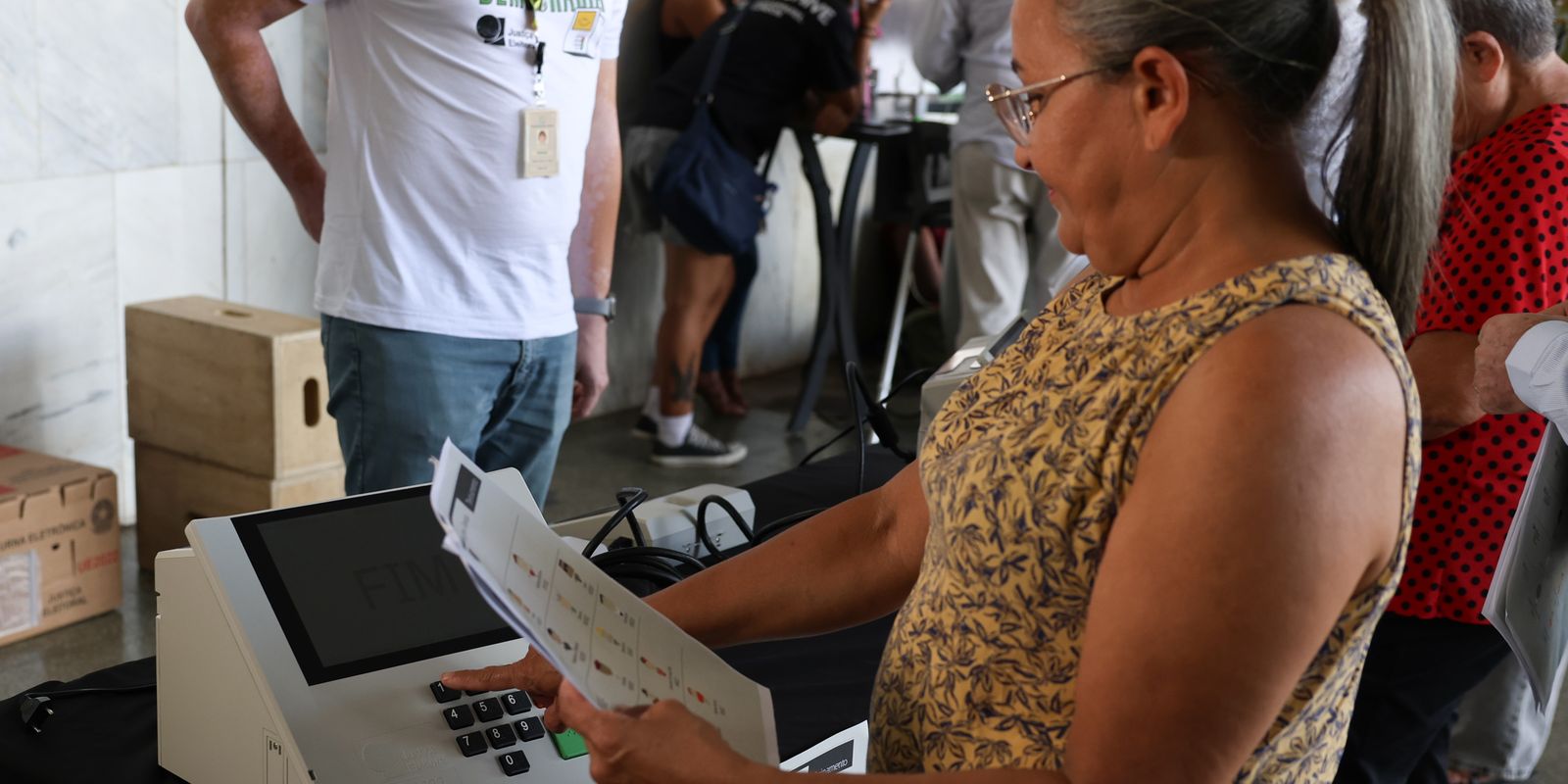 TRE-RJ entrega 1,4 milhão de colas eleitorais para agilizar votação de 2026