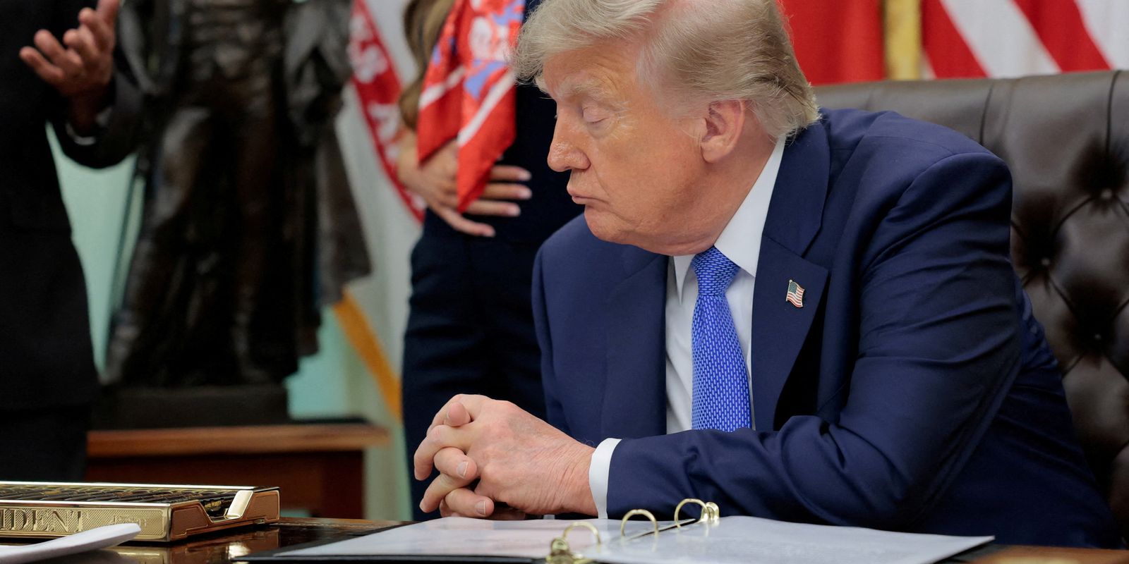 Trump promete US$ 5 mil por adulto se republicanos vencerem o Congresso