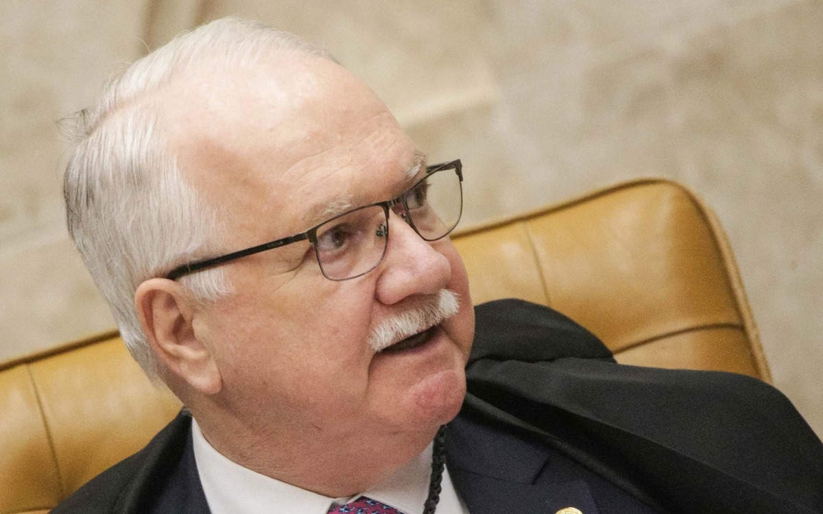 Presidente do STF assume os dois casos entre Moraes e Mendonça 2 O presidente do STF, Edson Fachin, no plenário