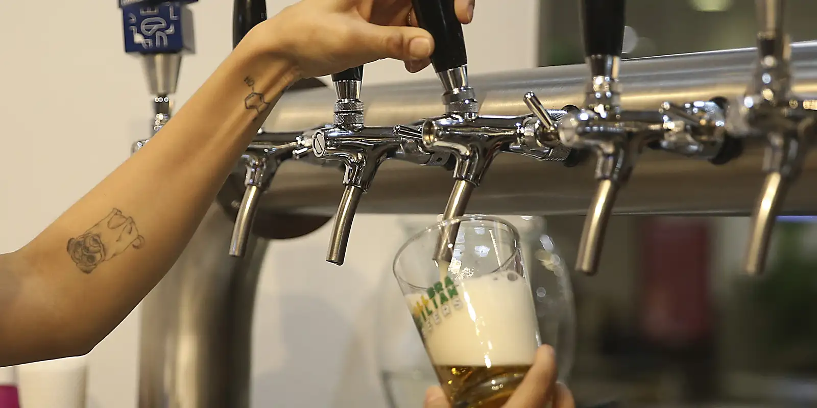 12 estados limitam venda de álcool neste domingo de votação