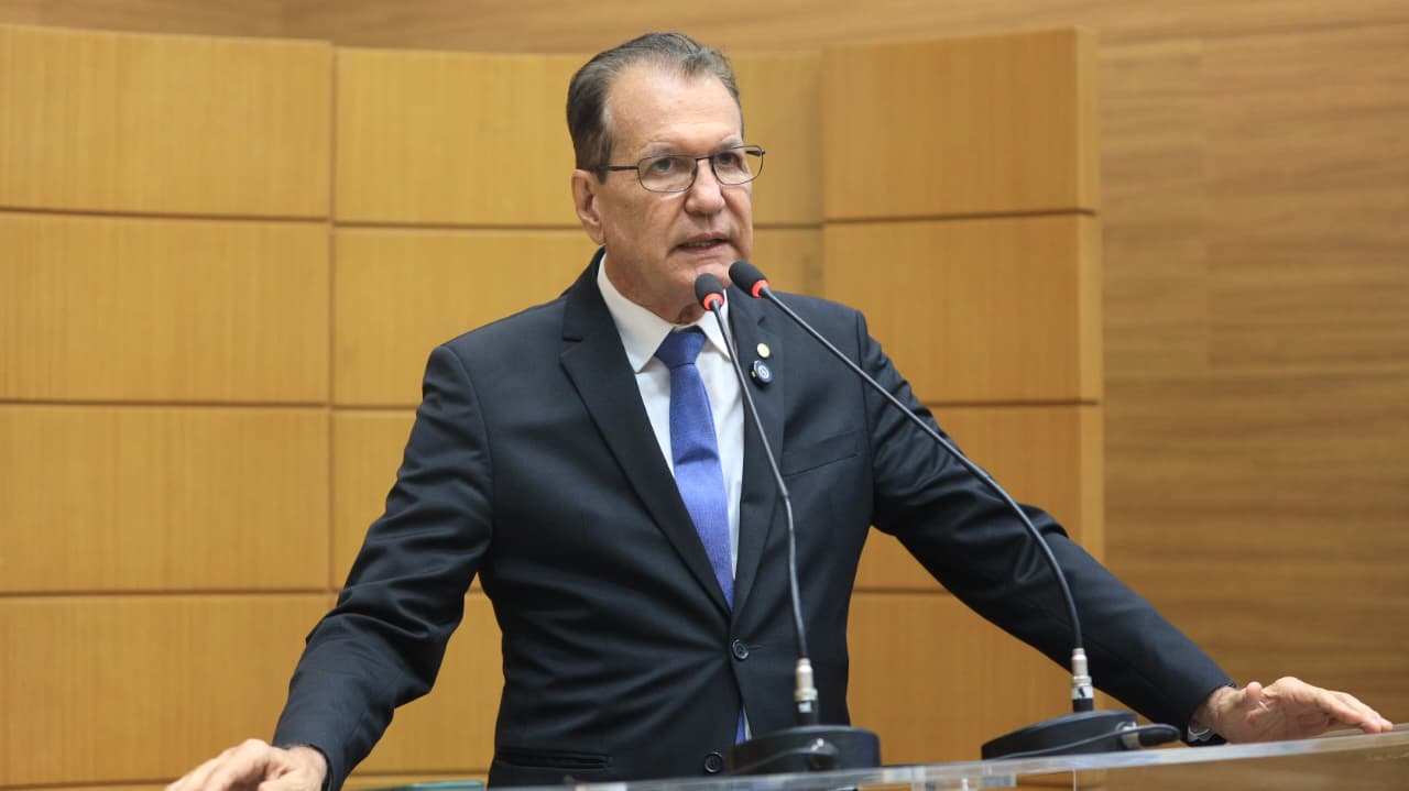 Adailton Martins garante 3º mandato após 38.977 votos