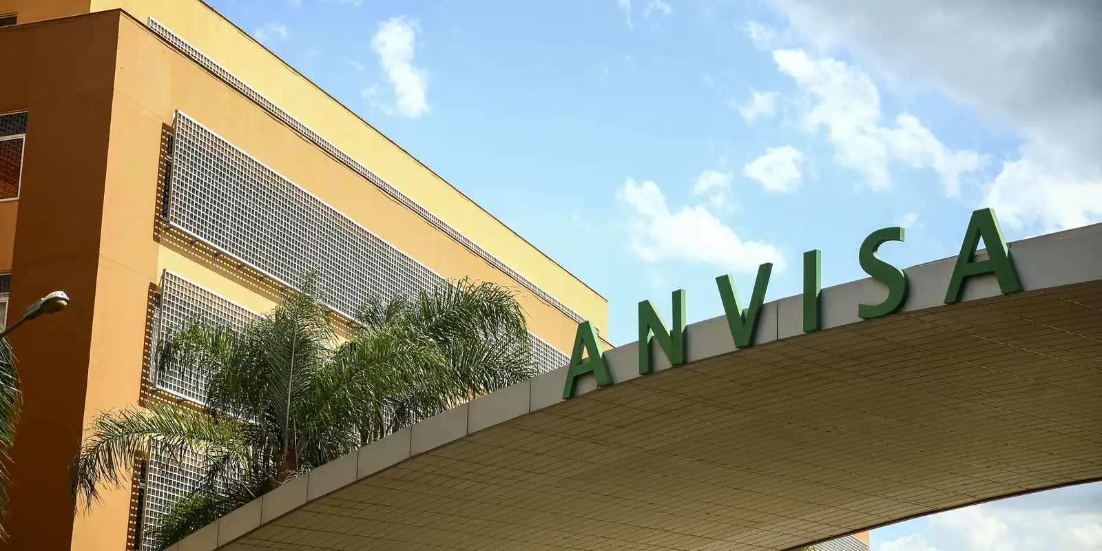 Anvisa aprova Niktimvo (axatilimabe) para doença crônica do enxerto contra o hospedeiro