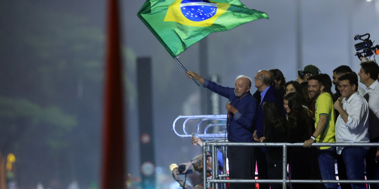 Chefes de Estado parabenizam Lula e anunciam parceria internacional