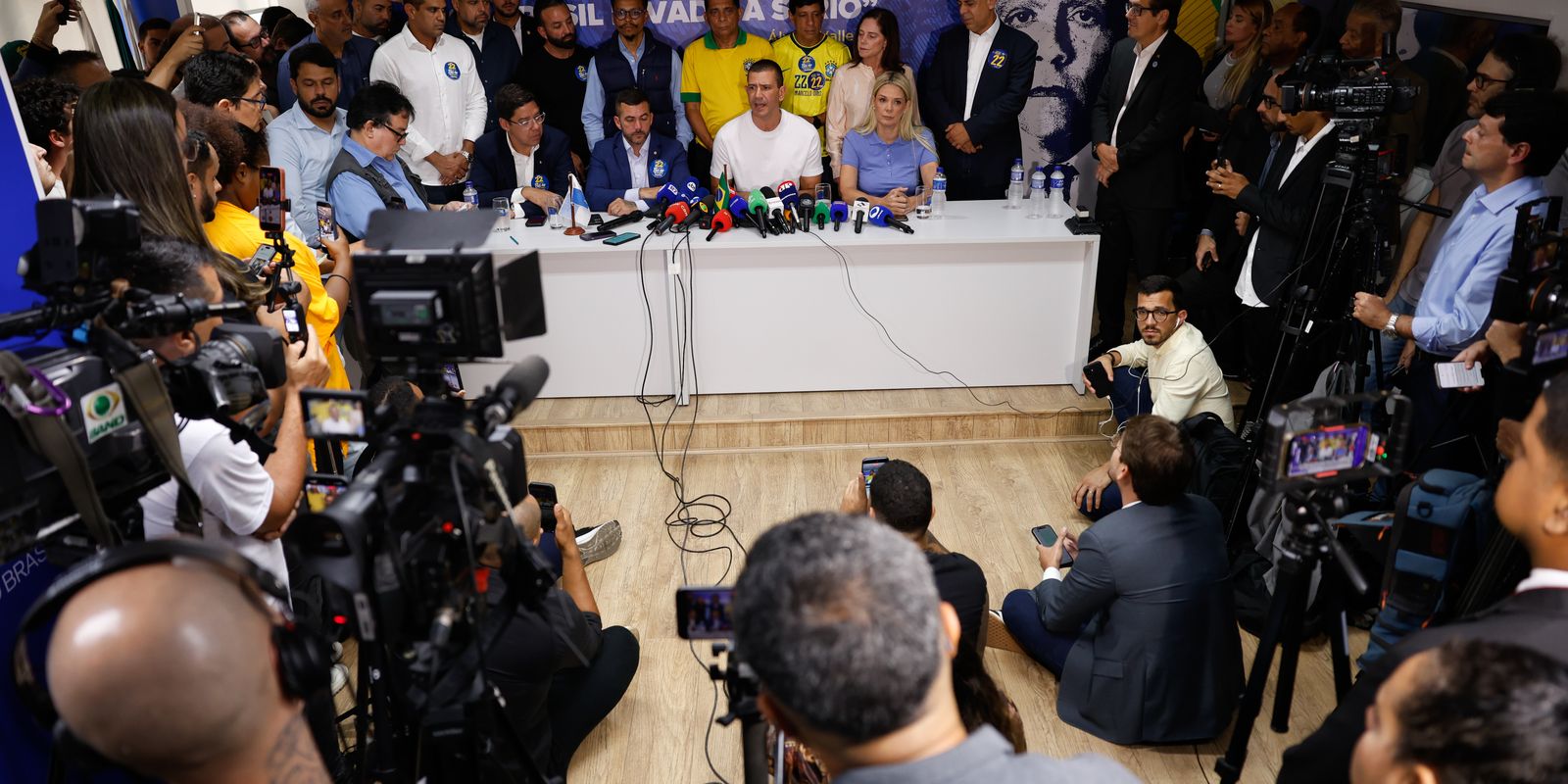 Douglas Ruas se declara governador e exige cumprimento da decisão do TSE