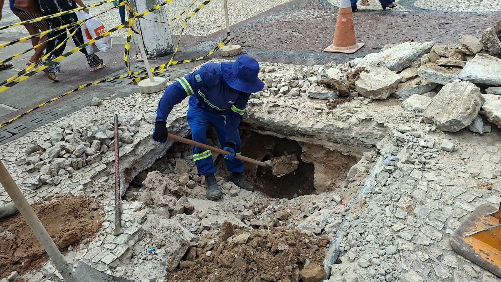 Emurb reforça manutenção da drenagem em mais de 10 bairros de Aracaju