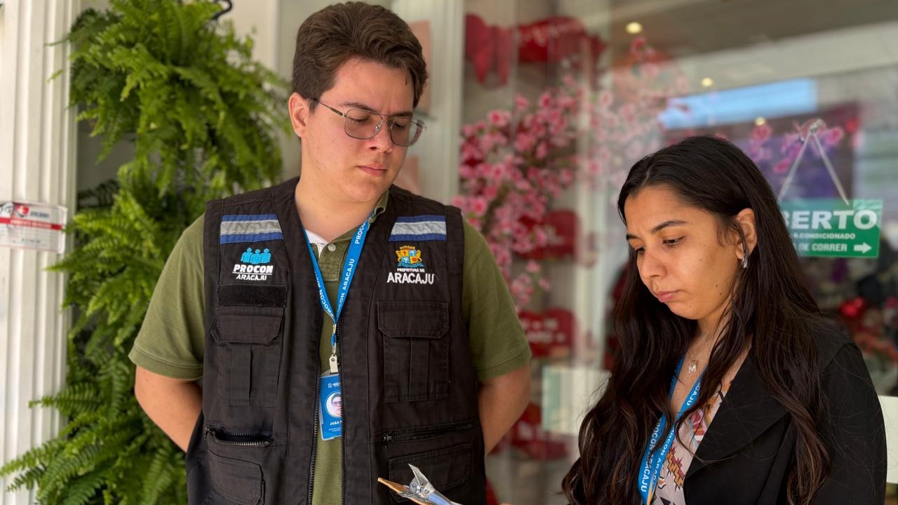 Finados: pesquisa do Procon Aracaju aponta variação em serviços e flores