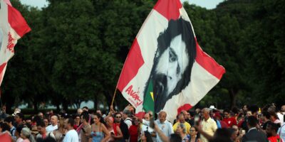 Idosos lotam Alvorada e elogiam políticas sociais de Lula