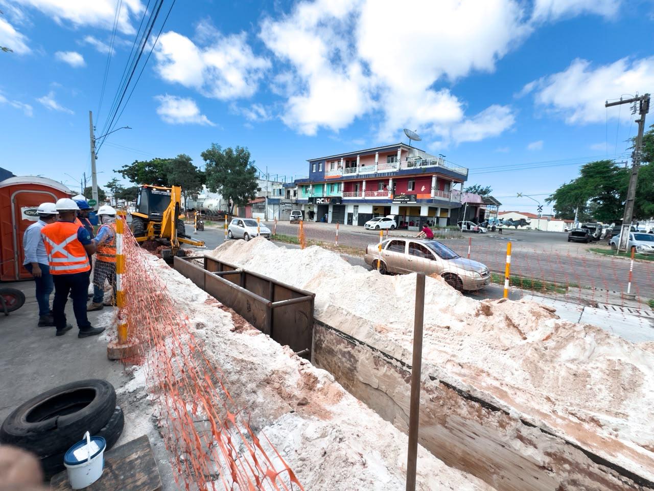 Iguá Sergipe avança para 75% da obra na Avenida Maranhão 2 Nova tubulação substitui rede de cimento instalada há cerca de 30 anos