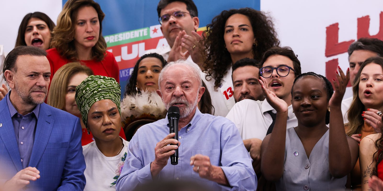 Lula desafia Flávio Bolsonaro a apoiar duas folgas na jornada 6x1