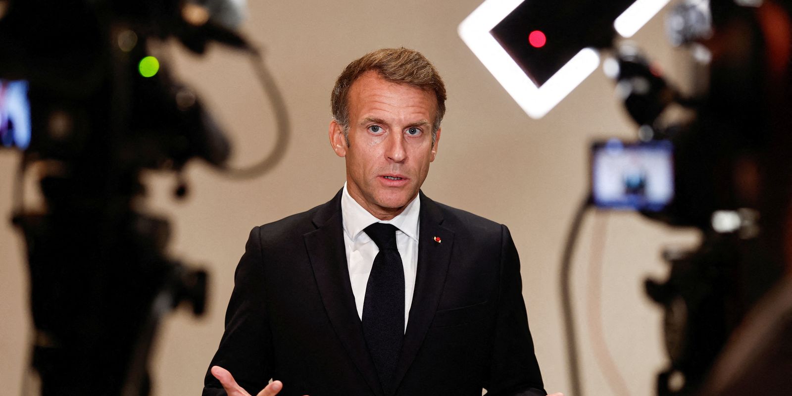 Macron veta protestos considerados ilegítimos nos próximos dias