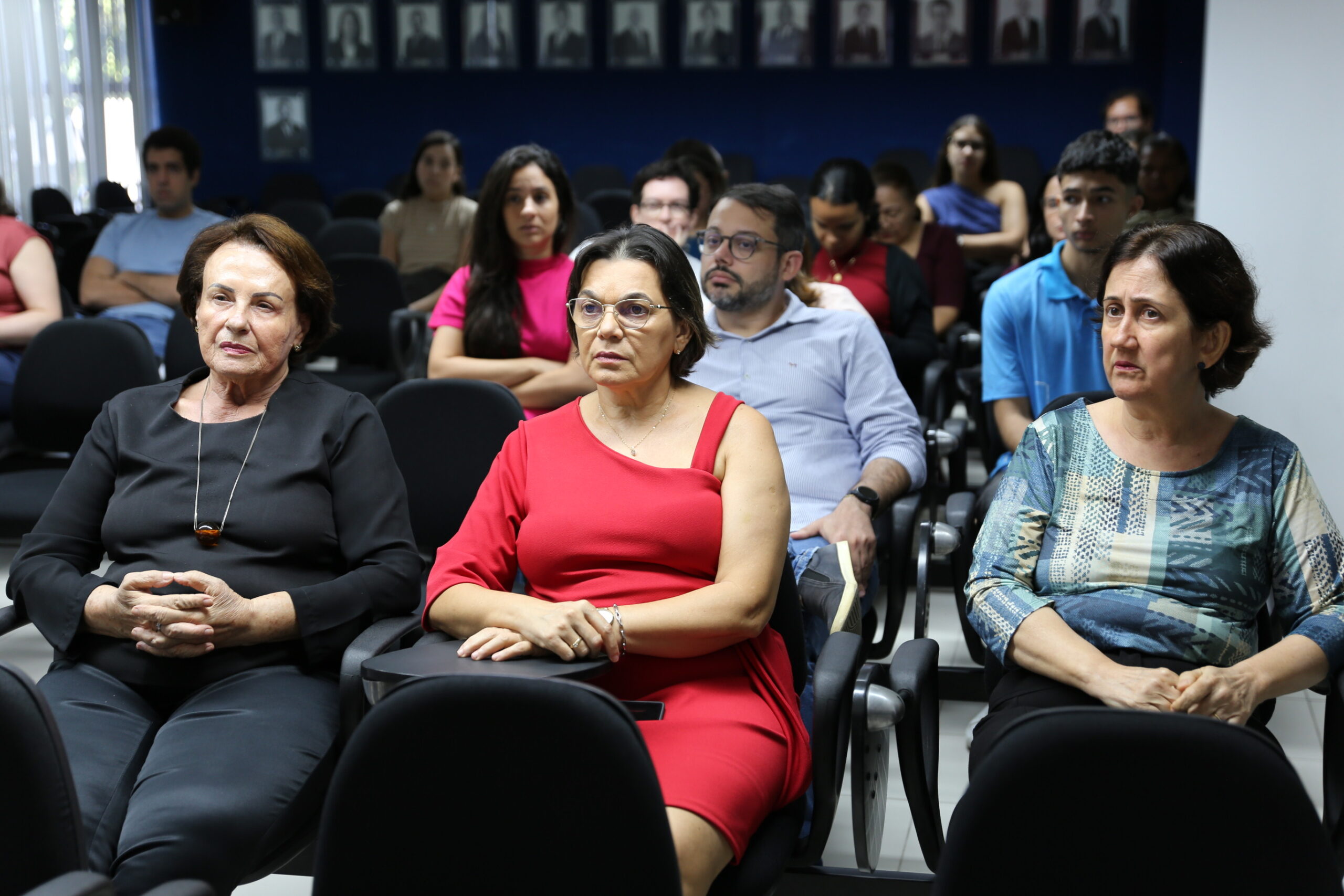Palestra sobre prevenção ao câncer de mama reuniu servidores no MPT-SE, em Aracaju