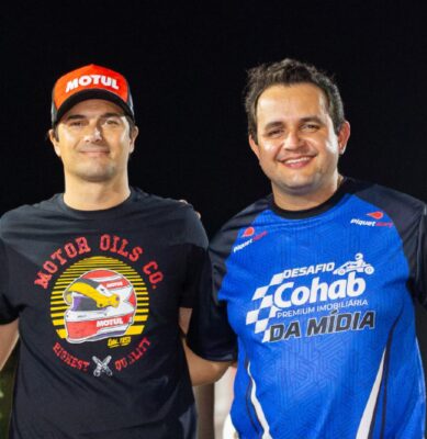 O piloto Nelsinho Piquet e o empresário Renan Tavares, sócio do Piquet Kart Aracaju