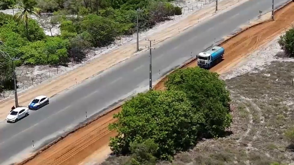 Trecho da Rodovia SE-100, na Barra dos Coqueiros, onde avança a obra de duplicação