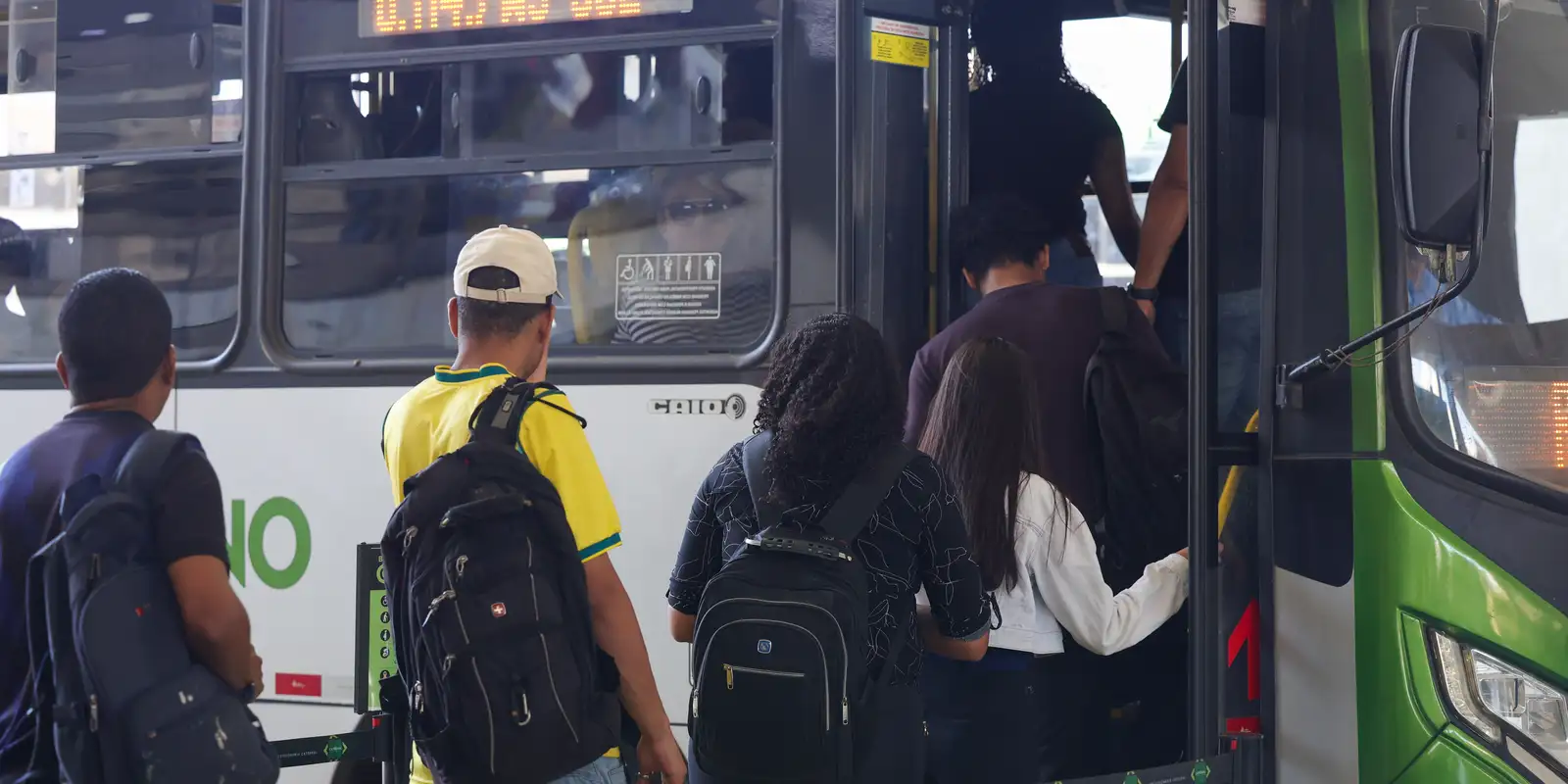 Transporte gratuito neste domingo facilita ida às urnas no 2º turno