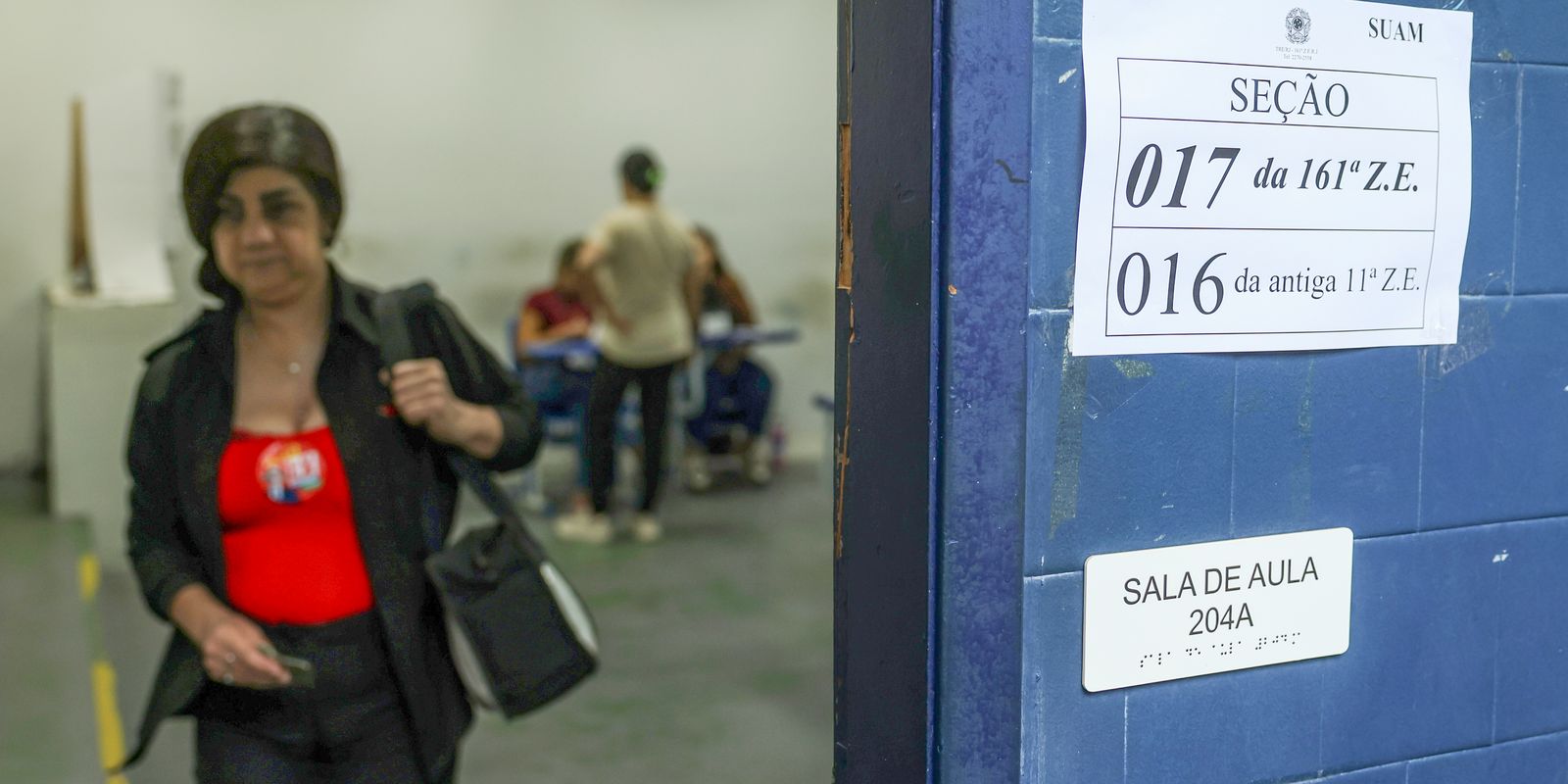 TRE-RJ determina que seções eleitorais fiquem abertas até as 19h