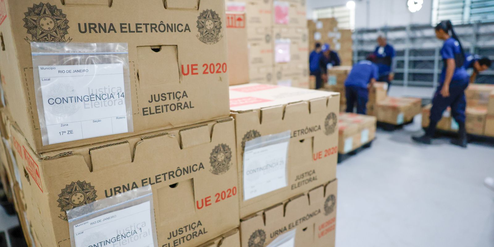 Tribunais enviam 560 mil urnas e preparam seções para votação