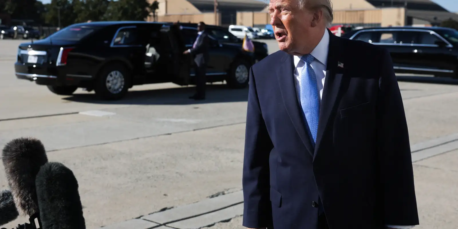 Trump diz que não vai se envolver após carta que chama Flávio de 'presidente eleito'
